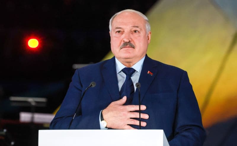 Belarus' President Alexander Lukashenko and Russia's President Vladimir Putin (not pictured) attend a concert at the Gazprom Arena stadium in Saint Petersburg. Vyacheslav Prokofiev/Kremlin/dpa