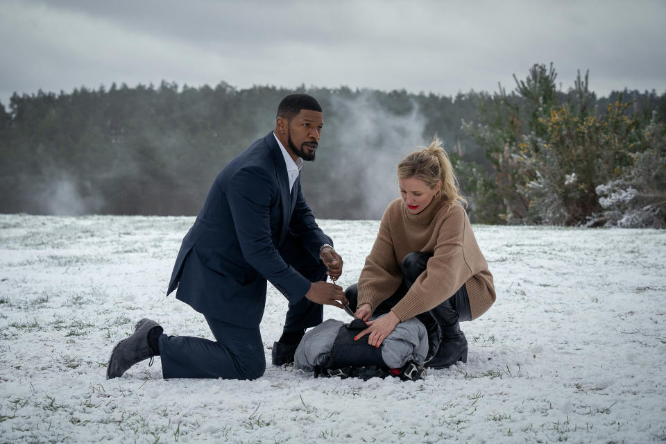 Back In Action. (L to R) Jamie Foxx as Matt and Cameron Diaz as Emily in Back In Action. Cr. John Wilson/Netflix © 2024.
