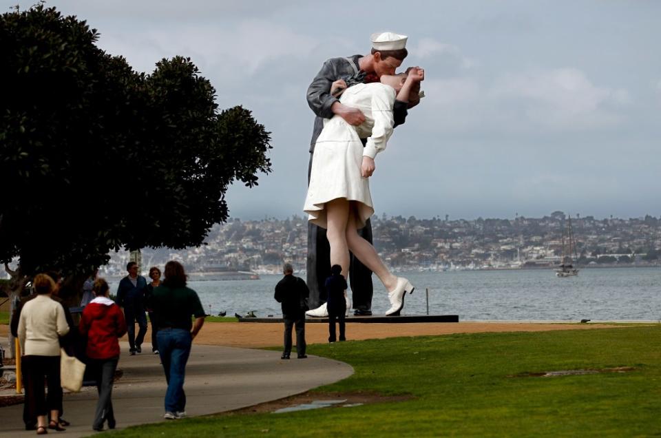 The photo is depicted in a San Diego statue called “Unconditional Surrender.” It was renamed “Embracing Peace” by the artist after the #MeToo movement. AP