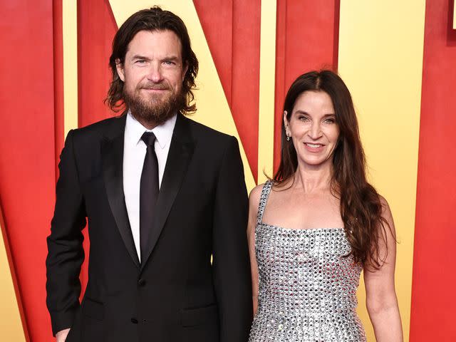 <p>Jamie McCarthy/WireImage</p> Jason Bateman and Amanda Anka at the 2024 Vanity Fair Oscar Party.