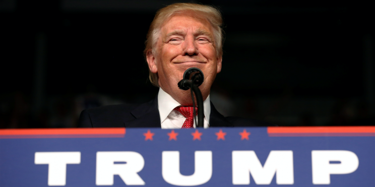 Republican presidential nominee Donald Trump holds a campaign rally in Fort Myers, Florida, U.S. September 19, 2016. REUTERS/Jonathan Ernst