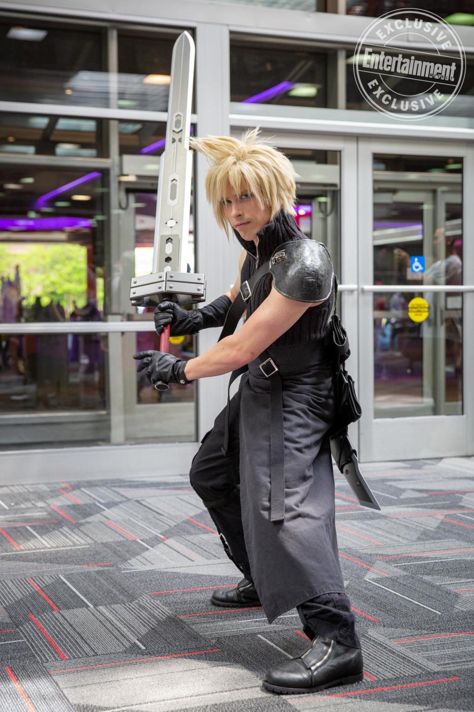 Cloud Strife from Final Fantasy VII cosplayer