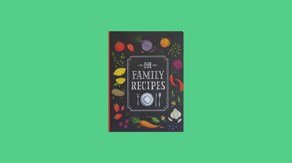 40 best gifts to give your grandma: Family recipes book