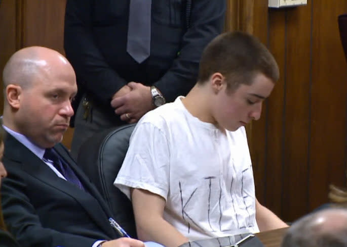 Skrupellos: Vor Gericht trug TJ Lane ein T-Shirt mit "Killer"-Aufschrift (Screenshot: USATODAY.com)