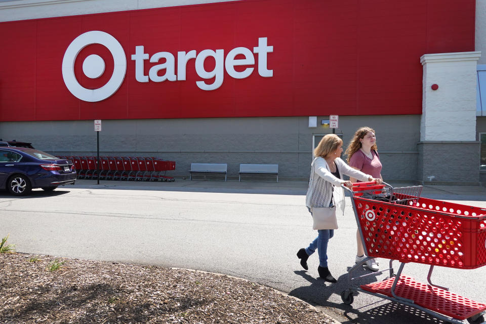 Customers shop at a Target store in Chicago, Illinois. (Credit: Scott Olson, Getty Images)