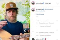 <a href="https://it.notizie.yahoo.com/covid-19-jovanotti-incoraggia-fan-091354721.html" data-ylk="slk:GUARDA L'appello di Jovanotti sui social;elm:context_link;itc:0;sec:content-canvas;outcm:mb_qualified_link;_E:mb_qualified_link;ct:story;" class="link  yahoo-link">GUARDA L'appello di Jovanotti sui social</a>