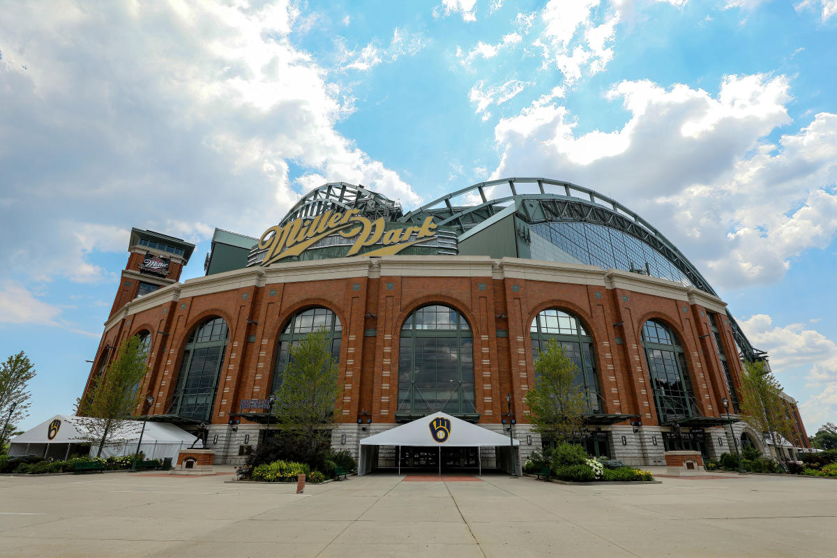 Milwaukee Brewers Game Postponed As MLB Players Join NBA In Boycott –  Deadline