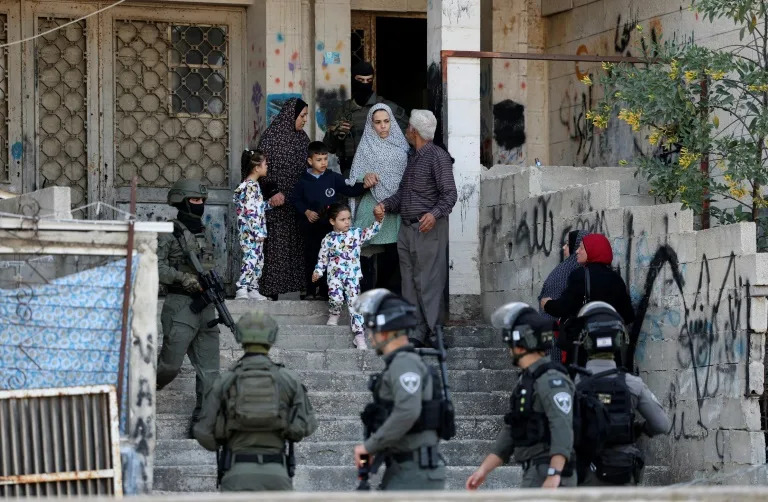 Man wounds two people with gunshot wounds in East Jerusalem