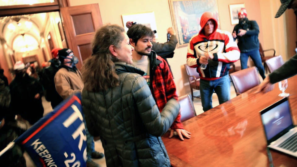 Maryann Mooney-Rondon and Rafael Rondon in Nancy Pelosi's office at the Capitol on Jan. 6, 2021. (USDCDC)