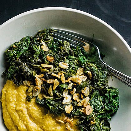 Garlicky Mustard Greens