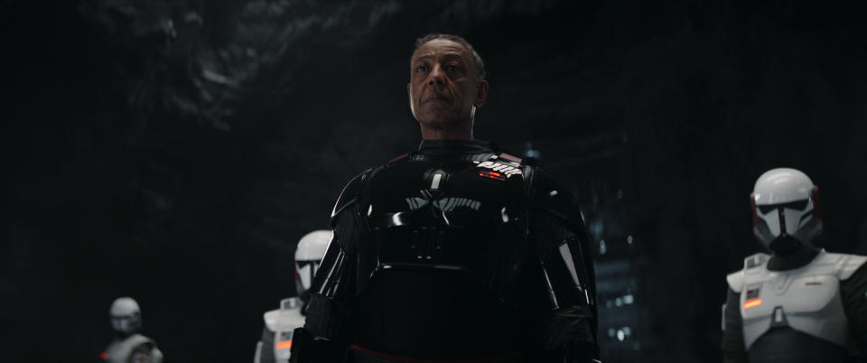 (Center): Moff Gideon (Giancarlo Esposito) with Imperial armored commandos in Disney+. ©2023 Lucasfilm Ltd.