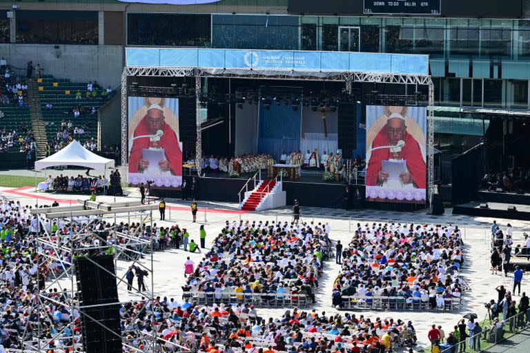 La misa en el estadio de Edmonton