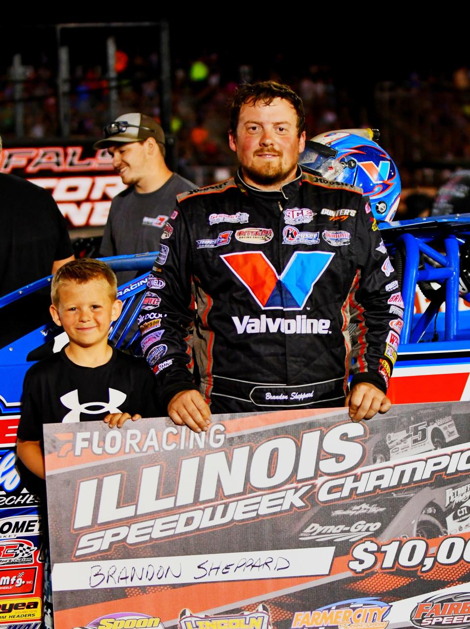 Brandon Sheppard (right) from New Berlin, with his son, Jase, won the opening Illinois Speedweek race at Spoon River, finished second at Lincoln and Fairbury, and had a fifth place finish at Farmer City. For his efforts, Sheppard was crowned the Illinois Speedweek champion.