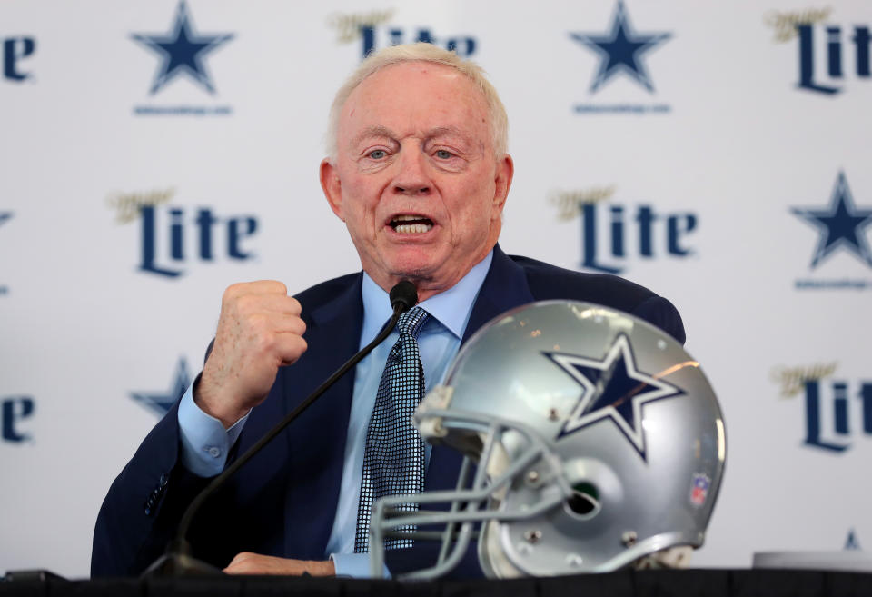 Jerry Jones is conducting the NFL draft in very Jerry Jones fashion. (Photo by Tom Pennington/Getty Images)