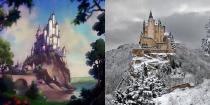 <p>Schon in Disneys allererstem Spielfilm aus dem Jahr 1937 diente ein echtes Schloss als Inspiration für den Palast der Königin. Das Alcázar von Segovia liefert mit seiner malerischen Kulisse aber auch eine wirklich filmreife Vorlage. (Fotos: Disney, Blogspot/<a rel="nofollow noopener" href="http://poemasdeunpediatra.blogspot.de/2011/05/alcazar-de-segovia-con-paisaje-nevado.html" target="_blank" data-ylk="slk:Fernando de Antonio;elm:context_link;itc:0;sec:content-canvas" class="link ">Fernando de Antonio</a>) </p>