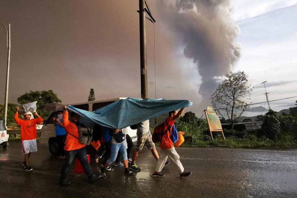 Taal volcano eruption | FRANCIS R MALASIG/EPA-EFE/Shutterstock