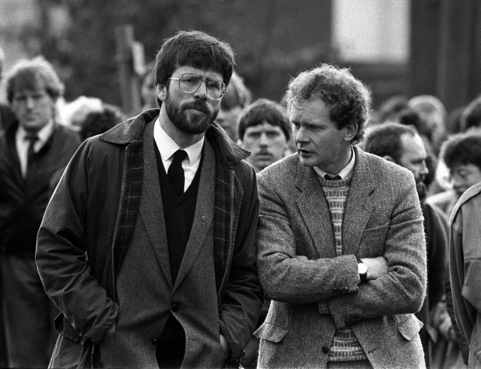 Gerry Adams y Martin McGuinness.