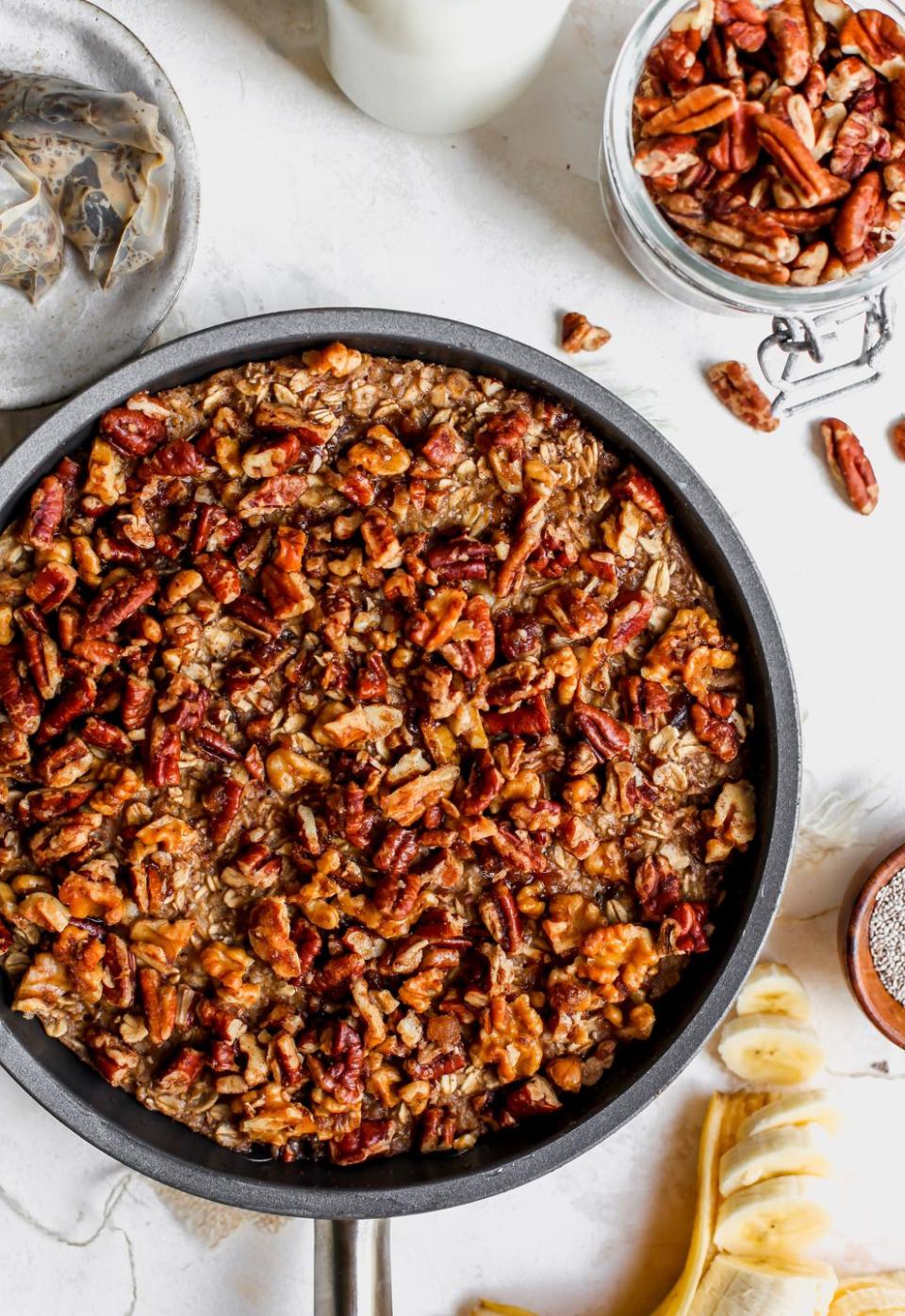 Chai Spice Baked Oatmeal With Pecan Crumble