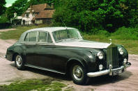 <p>The L-Series is Britain’s longest-lived engine, and <strong>Rolls-Royce</strong>’s second V8. It made its debut in the <strong>Silver Cloud II</strong> (pictured) and <strong>Phantom V</strong> and the <strong>Bentley S2</strong>, though BMW-owned <strong>Rolls-Royce</strong> no longer has the rights to use it.</p><p>It started life as a 6.2-litre, with 188 hp, but died in the <strong>Bentley Mulsanne</strong>, which left production in 2020.</p>