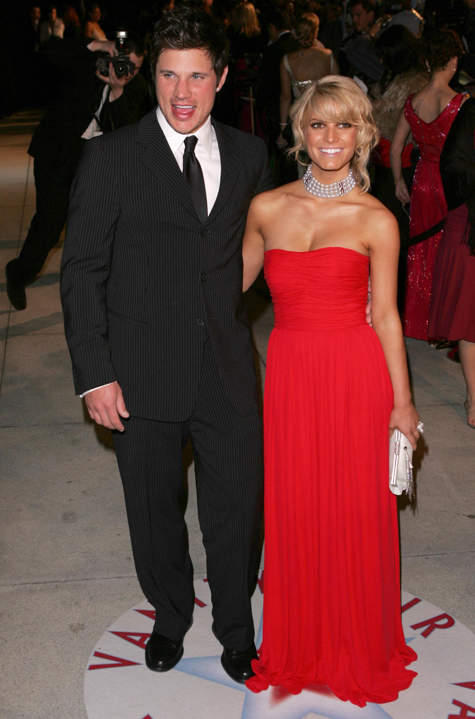 WEST HOLLYWOOD, CA - FEBRUARY 27:  Jessica Simpson and Nick Lachey arrive at the Vanity Fair Oscar Party at Morton's on February 27, 2005 in West Hollywood, California.  (Photo by Mark Mainz/Getty Images)