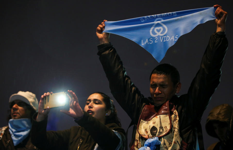 <p>Anti-abortion rights activists gather as lawmakers are expected to vote on a bill legalizing abortion, in Buenos Aires, Argentina, Aug. 8, 2018. (Photo: Agustin Marcarian/Reuters) </p>