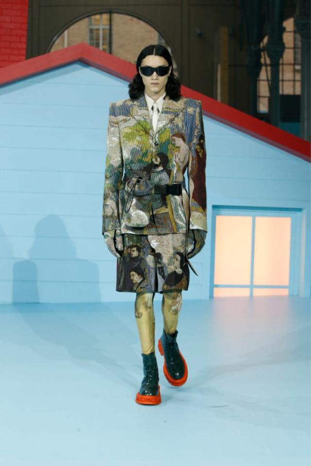 Louis Vuitton Fall 2022 Men's, Virgil Abloh's Last Collection – Photos –  Footwear News