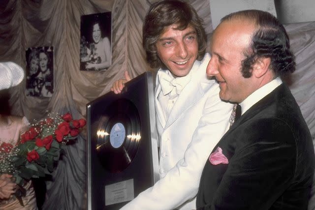 Robin Platzer/Twin Images/Time Life Pictures/Getty Barry Manilow and Clive Davis (ca. 1978)