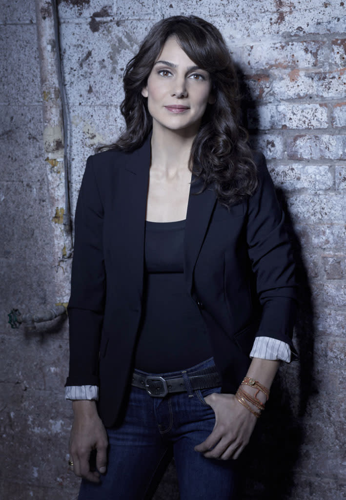 "The Following" - Annie Parisse