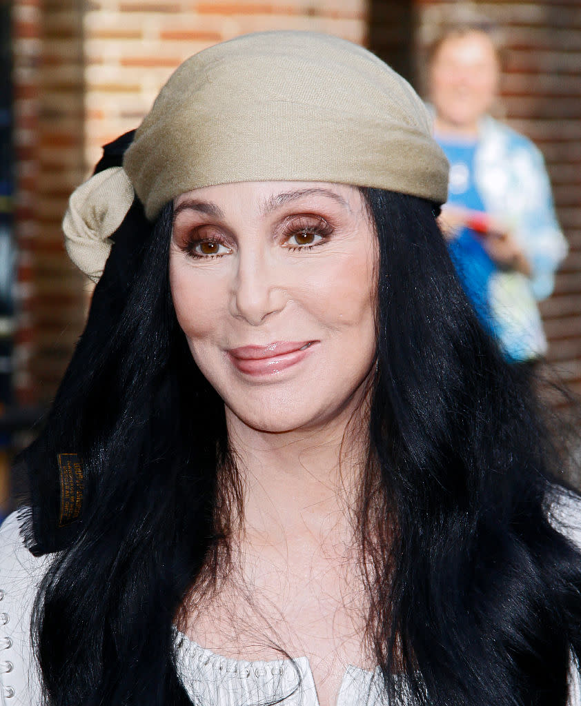 Cher uses her legendary Twitter feed and emoji prowess to destroy Trump’s campaign