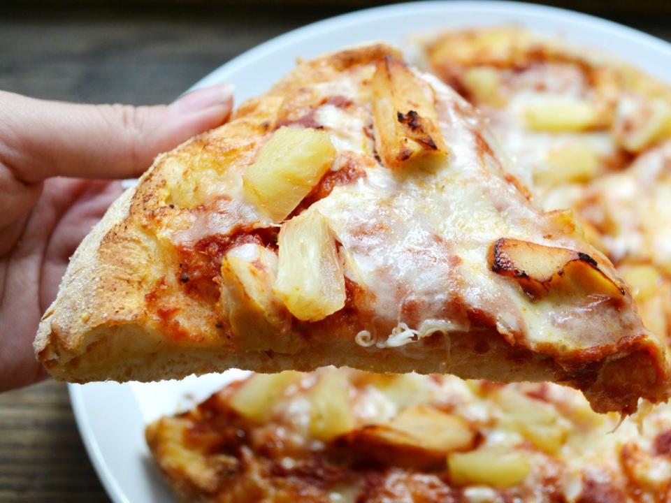 pineapple pizza