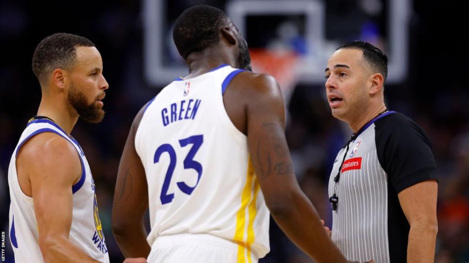 Draymond Green #23 of the Golden State Warriors argues with referee before being ejected