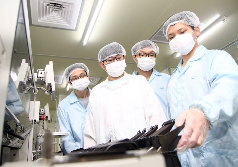 龍華科技大學電機系針對半導體製程特別成立實驗室。陳之俊攝