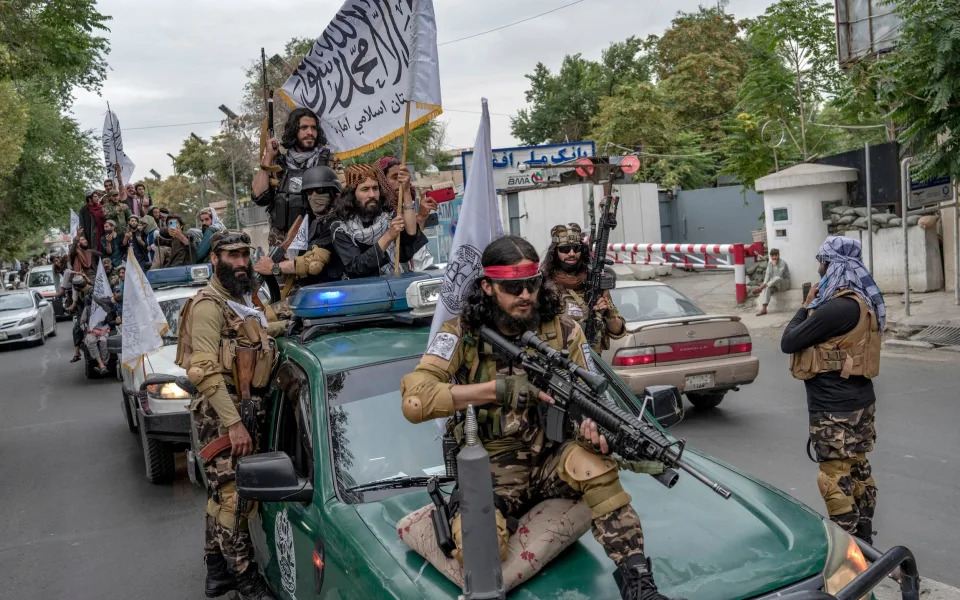 아프가니스탄의 탈레반 - Ebrahim Noroozi/AP