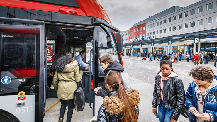 Deutschland tut sich noch immer schwer die E-Mobilität voranzubringen. Angeblich koste das Milliarden - zu sehen in Norwegen. Die Niederlande zeigen allerdings, dass es auch mit moderaten Subventionen geht.