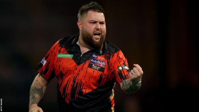 Michael Smith 7-2 for 2024 PDC World Championship after stunning