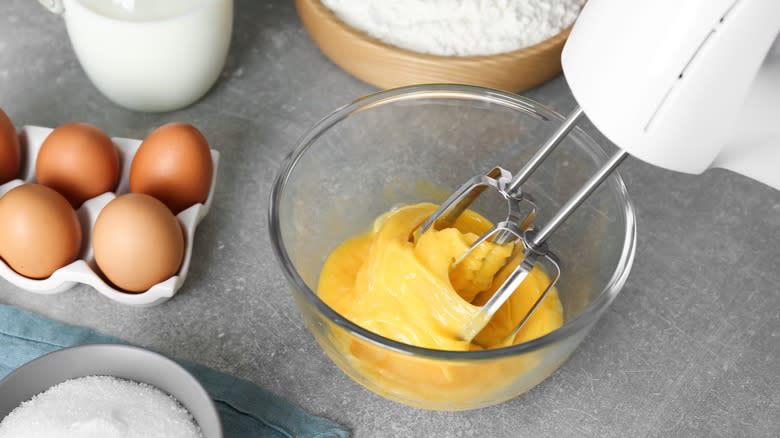 whipping egg yolk