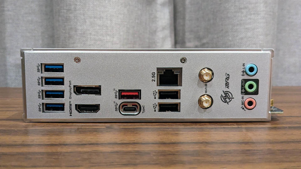 MSI MPG B760I Edge WiFi I/O on the back