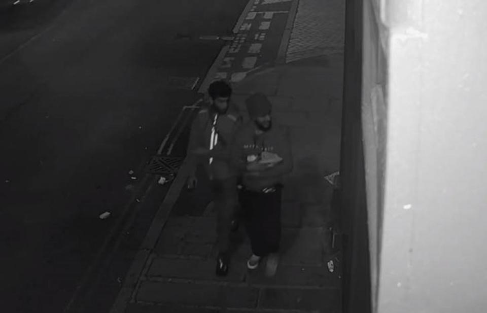 Two suspects involved in the armed robberies (via Metropolitan Police)