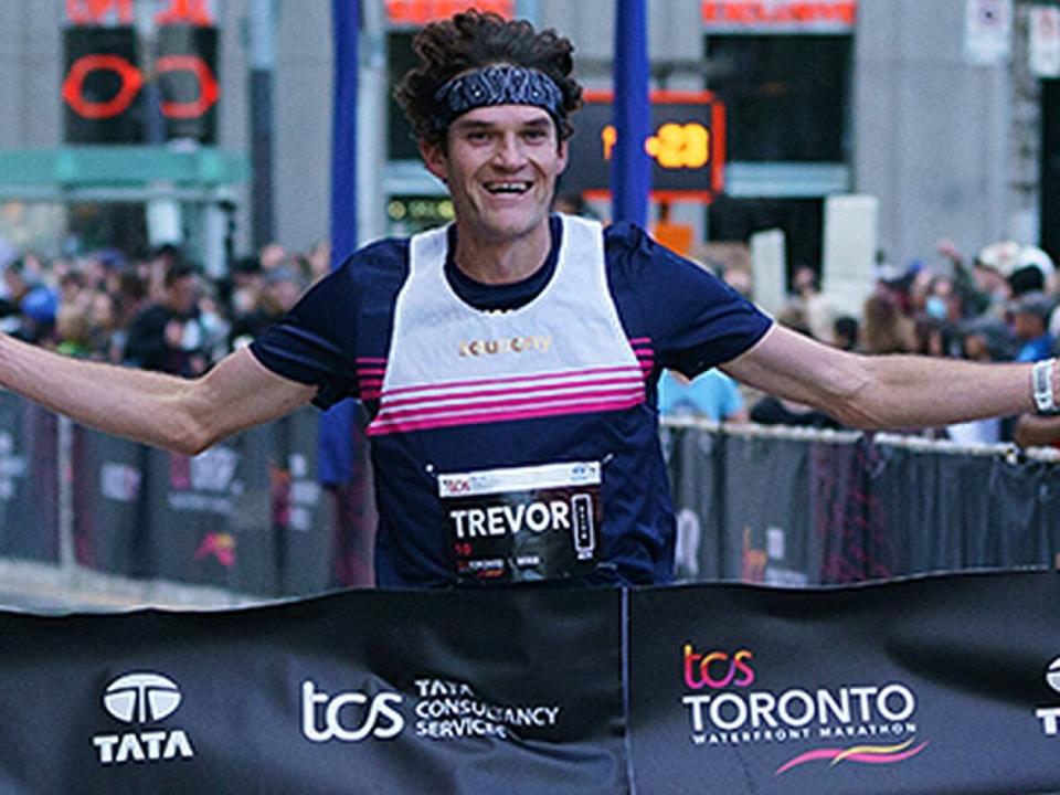 Trevor Hofbauer of Burnaby, B.C., repeated as Canadian men's champion at the Toronto Waterfront Marathon on Sunday, completing the 42.2-kilometre race in two hours 11 minutes. The 30-year-old posted a 2:09:51 personal best at the 2019 event. (Alex Lupul/Canadian Press - image credit)