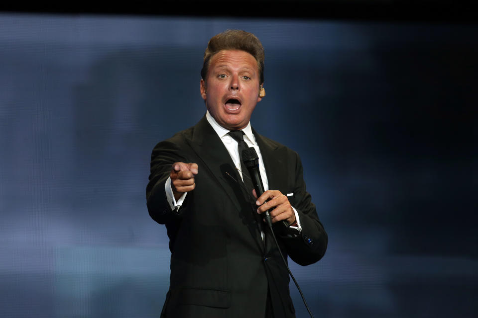 DALLAS, TX - MAY 25: Mexican singer Luis Miguel performs during a show as part of the 'Mexico por Siempre' Tour at American Airlines Center on May 25, 2018 in Dallas, Texas. (Photo by Omar Vega/Getty Images)