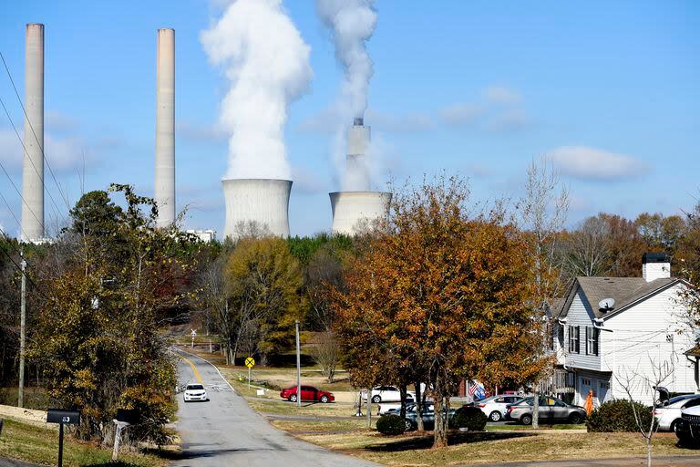 La planta Bowen de Georgia Power Co. opera el lunes 14 de diciembre de 2020 en Euharlee, Georgia. 