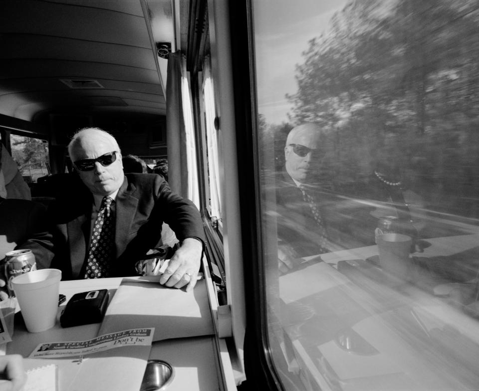 <p>Sen. John McCain on “The Straight Talk Express,” Jan. 7, 2000 in Columbia, S.C. (Photo: David Hume Kennerly/Getty Images) </p>