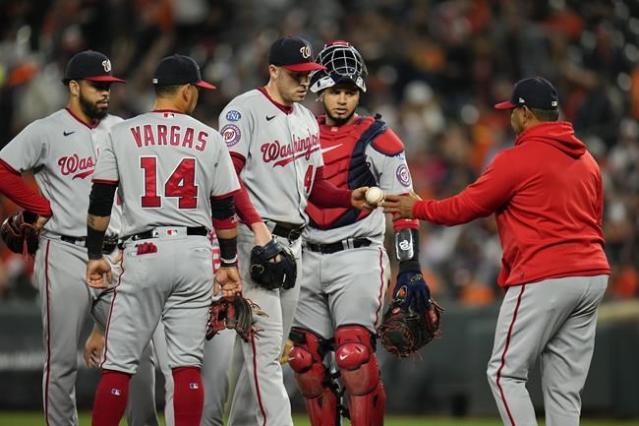 Orioles lower their magic number in the AL East to 1 with a 5-1