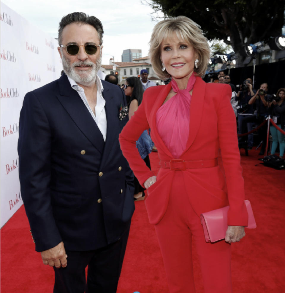 Jane Fonda y Andy García en la alfombra roja durante la premiere de la película 