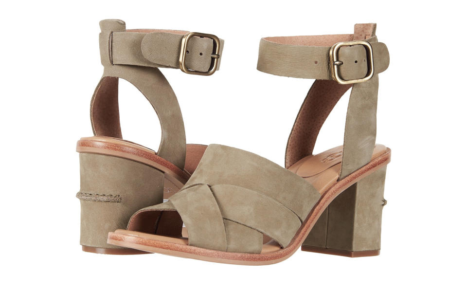 Ugg 'Sandra' Sandal