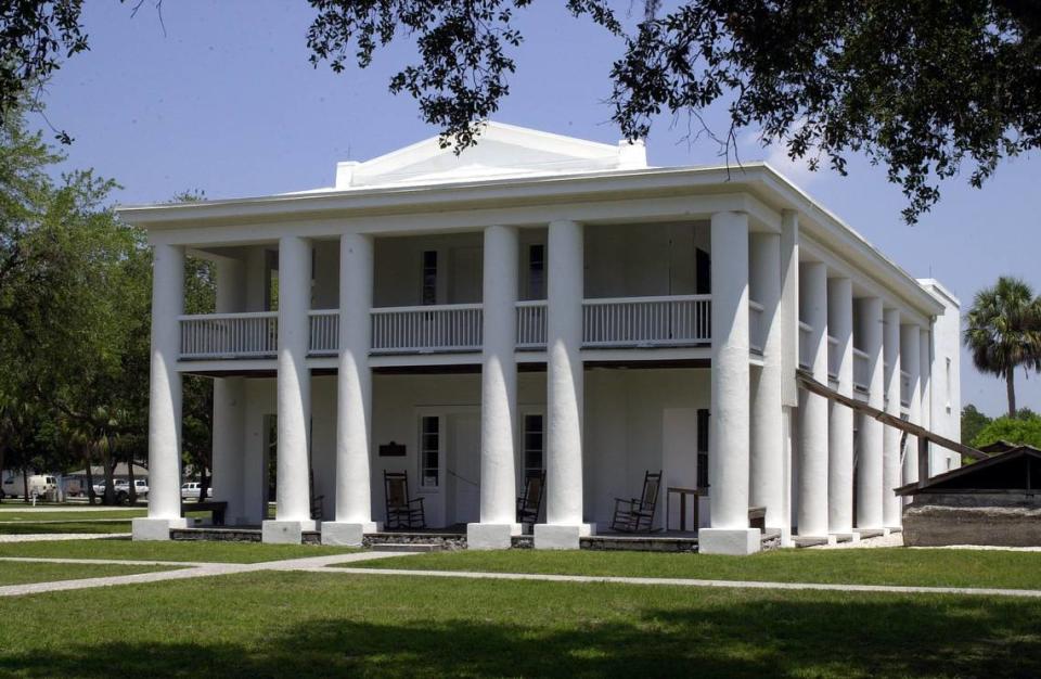 The Gamble Plantation was built by Major Robert Gamble between 1844 and 1850, as a sugar plantation, encompassing 3500 acres with 191 enslaved people prior to the Civil War. Later the sugar market went flat so Major Gamble moved to Tallahassee. The mansion had 5 owners during the years and many renters. The ailing mansion was purchased by the United Daughters of the Confederacy for $3,200 in the 1920’s , who then turned it over to the State.