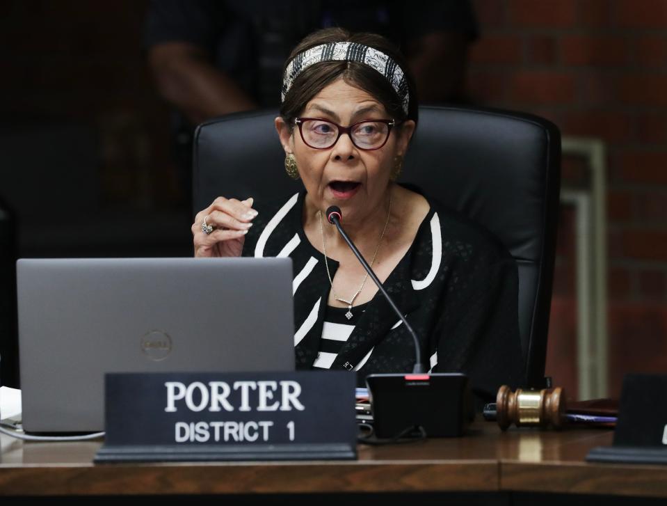  Jefferson County Public School Board chair Diane Porter made it clear that the bus route failures that happened on the first day of school cannot be repeated during a meeting of the school board in Louisville, Ky. on Aug. 15, 2023.