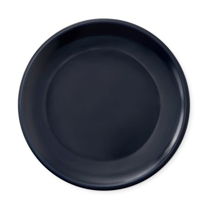 1) Le Creuset Matte Coupe Dinner Plates - Set of 4