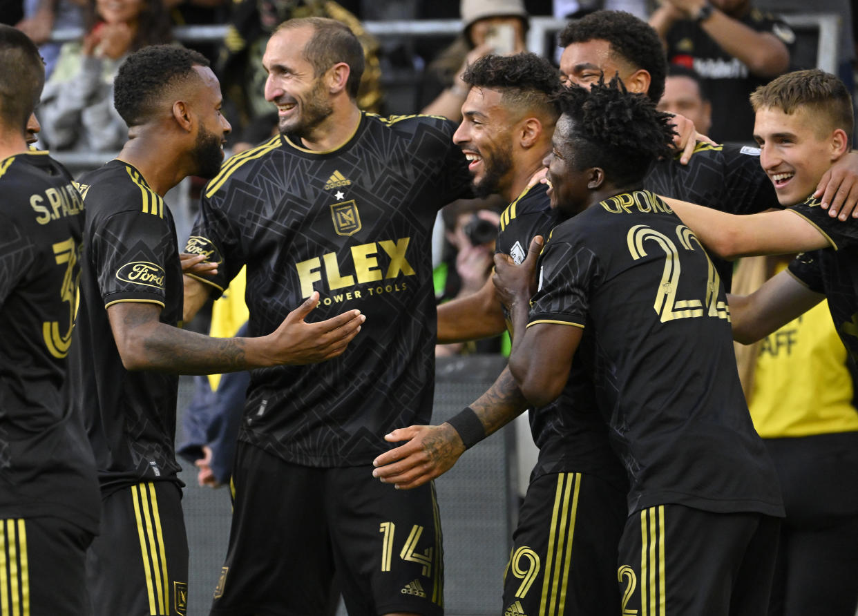 Denis Bouanga celebrando uno de sus tres goles contra Austin FC. (Denis Bouang Jayne Kamin-Oncea-USA TODAY Sports)