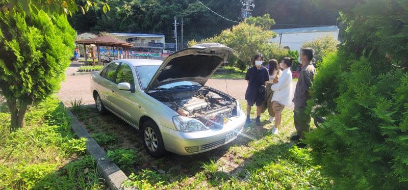 上山出遊車輛電力耗盡　三星警馳救援